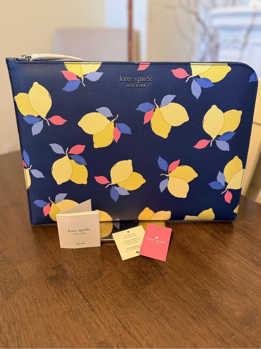 New NWT Kate Spade Cameron Lemon Zest L-Sip Laptop Sleeve